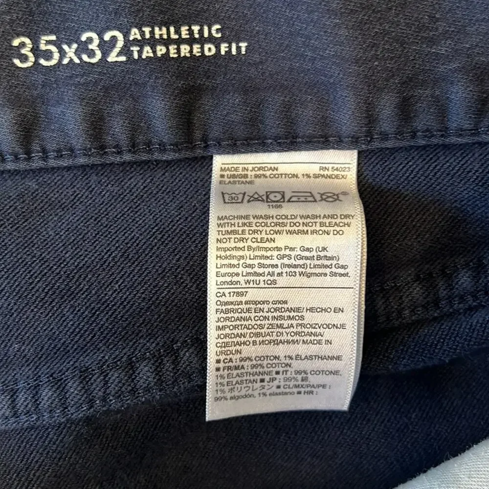 Banana Republic Men's Navy Travelers Athletic Tapered Fit Size 35x32